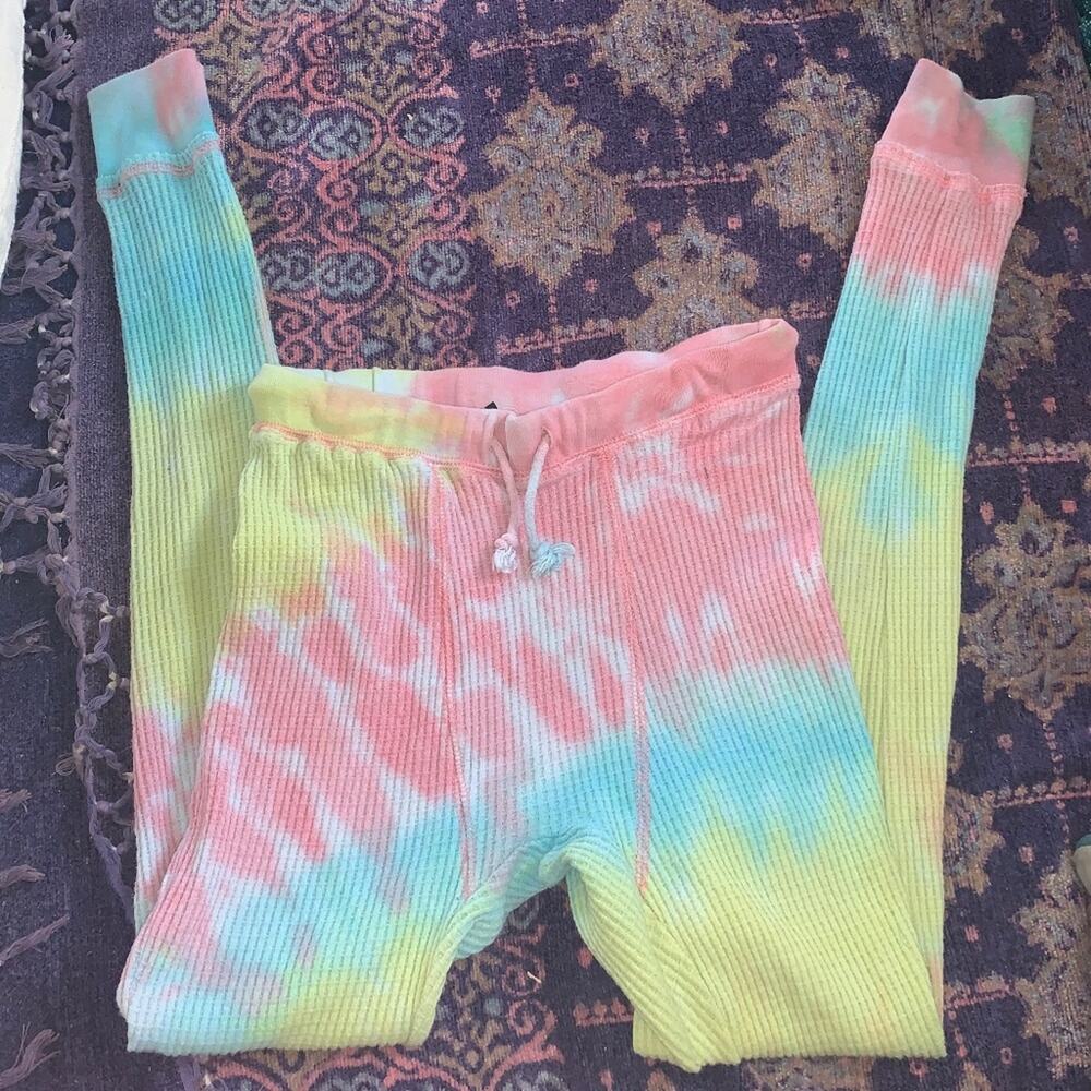 ACID CRUSH PASTEL TIE DYE THERMAL LEGGINGS by CURRENT MOOD FROM DOLLS KILL XS